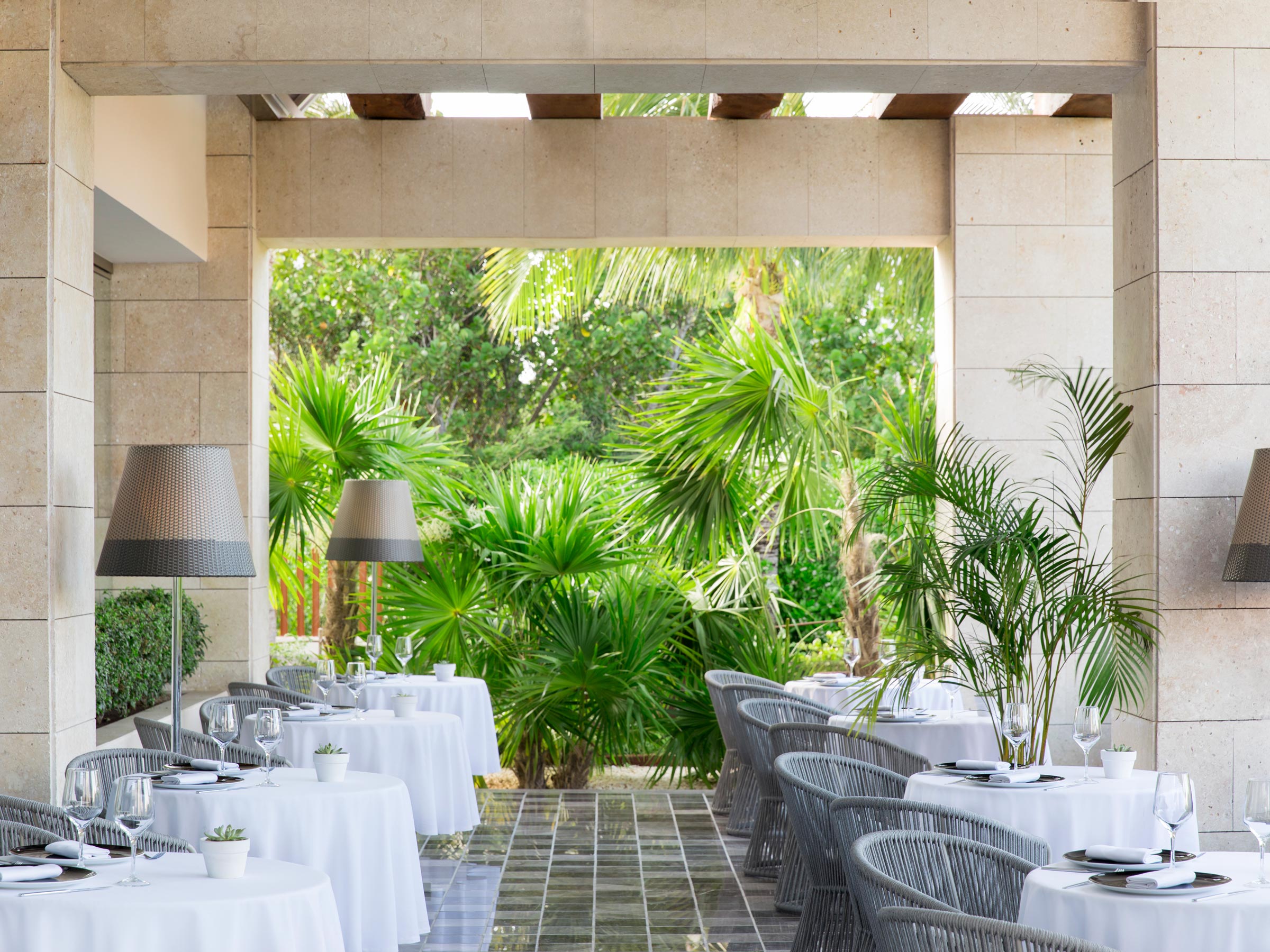 Fine cuisine française en centre de villégiature formule tout inclus à Cancun